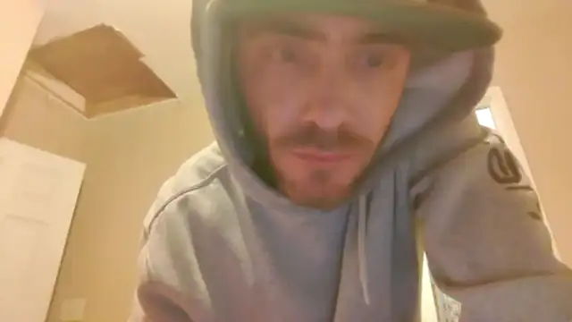 Huntzg23 online show from 12/17/25, 05:13