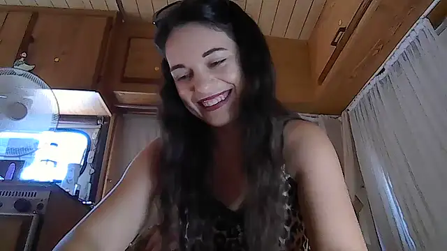 Snapshot of Eleni_Pappa chatting on 08/04/26, 12:19 Eleni Pappa online show from 08/04/26, 12:19
