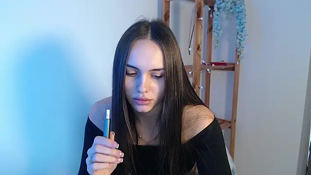 Snapshot of IrinaShayk18 chatting on 02/05/25, 09:46 IrinaShayk18 online show from 02/05/25, 09:46