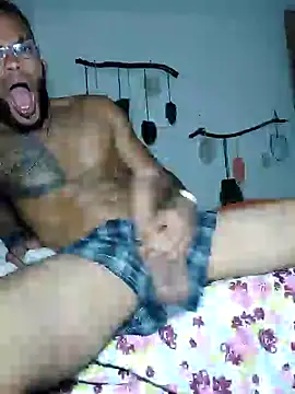 smith2024xxx23cm online show from 02/10/25, 04:08