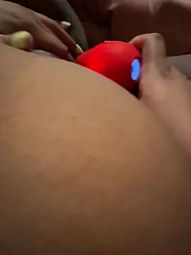 InterRacialFacial7296 online show from 02/18/26, 12:34