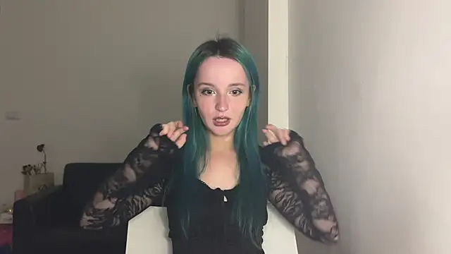 bumble bee online show from 01/27/25, 12:37