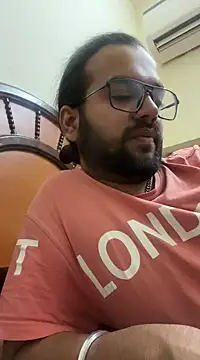 Arsh Loves Luv online show from 12/28/24, 12:24