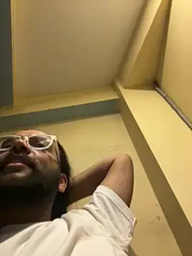 Arsh Loves Luv online show from 01/15/25, 01:31