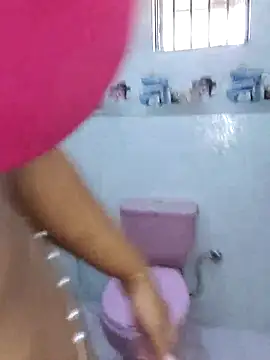 Snapshot of blackrose02 chatting on 02/16/25, 04:31 blackrose02 online show from 02/16/25, 04:31