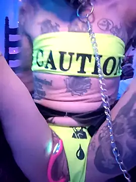 MommyMisfit online show from 04/21/26, 01:29