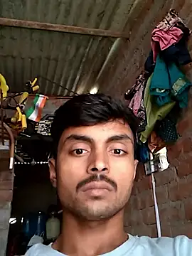 Suraj223kumar online show from 10/27/25, 07:34