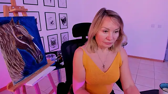 Snapshot of RosalindaFortuna chatting on 01/07/25, 02:30 RosalindaFortuna online show from 01/07/25, 02:30