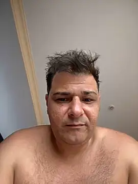 Snapshot of SecretlyDD chatting on 02/27/25, 02:54 SecretlyDD online show from 02/27/25, 02:54