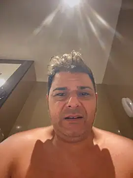 Snapshot of SecretlyDD chatting on 03/03/25, 02:47 SecretlyDD online show from 03/03/25, 02:47