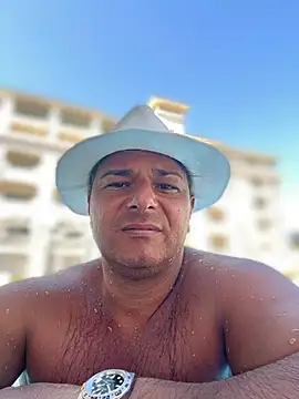 Snapshot of SecretlyDD chatting on 03/13/25, 11:51 SecretlyDD online show from 03/13/25, 11:51