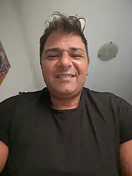 Snapshot of SecretlyDD chatting on 03/15/25, 11:08 SecretlyDD online show from 03/15/25, 11:08