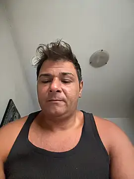 Snapshot of SecretlyDD chatting on 03/18/25, 08:14 SecretlyDD online show from 03/18/25, 08:14