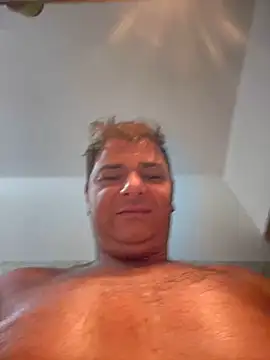 Snapshot of SecretlyDD chatting on 03/20/25, 06:09 SecretlyDD online show from 03/20/25, 06:09