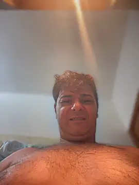 Snapshot of SecretlyDD chatting on 10/19/25, 07:03 SecretlyDD online show from 10/19/25, 07:03