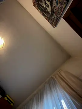 Snapshot of SecretlyDD chatting on 10/31/25, 08:48 SecretlyDD online show from 10/31/25, 08:48