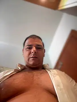 Snapshot of SecretlyDD chatting on 11/11/25, 08:58 SecretlyDD online show from 11/11/25, 08:58