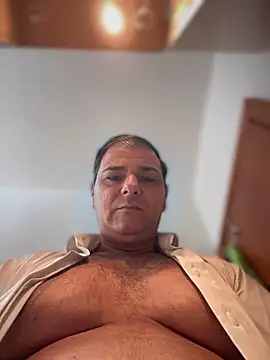 Snapshot of SecretlyDD chatting on 11/19/25, 09:20 SecretlyDD online show from 11/19/25, 09:20