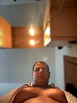 Snapshot of SecretlyDD chatting on 11/24/25, 08:47 SecretlyDD online show from 11/24/25, 08:47