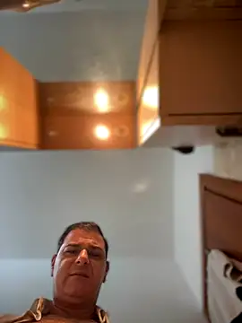 Snapshot of SecretlyDD chatting on 12/02/25, 09:14 SecretlyDD online show from 12/02/25, 09:14