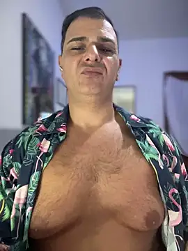 Snapshot of SecretlyDD chatting on 12/19/25, 04:58 SecretlyDD online show from 12/19/25, 04:58