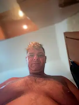 Snapshot of SecretlyDD chatting on 01/19/26, 08:40 SecretlyDD online show from 01/19/26, 08:40