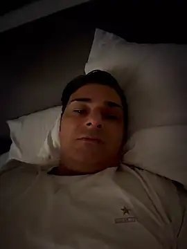 Snapshot of SecretlyDD chatting on 02/19/26, 10:33 SecretlyDD online show from 02/19/26, 10:33