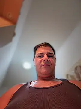 Snapshot of SecretlyDD chatting on 02/21/26, 09:38 SecretlyDD online show from 02/21/26, 09:38