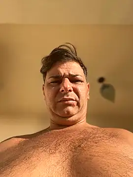 Snapshot of SecretlyDD chatting on 02/27/26, 05:18 SecretlyDD online show from 02/27/26, 05:18