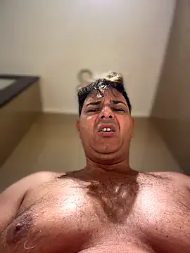 Snapshot of SecretlyDD chatting on 02/28/26, 04:24 SecretlyDD online show from 02/28/26, 04:24