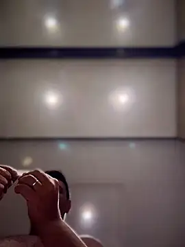 Snapshot of SecretlyDD chatting on 03/18/26, 05:21 SecretlyDD online show from 03/18/26, 05:21