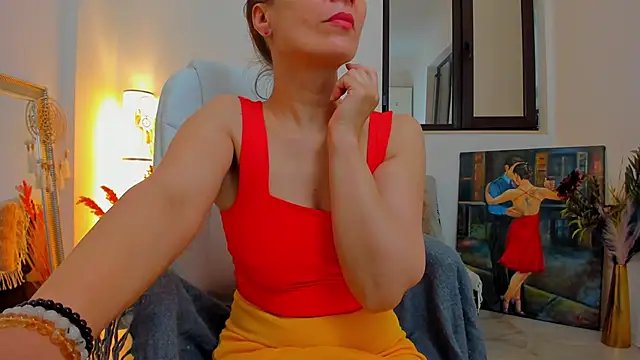 Julya Anna online show from 05/06/26, 04:30