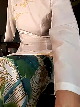 Lucy limon online show from 02/02/26, 04:27