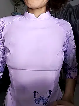 Lucy limon online show from 04/13/26, 10:32