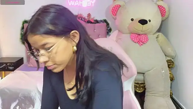 Emilly tay online show from 01/04/25, 11:43