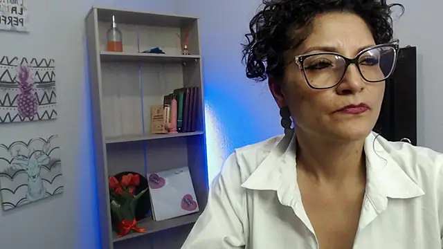 arianna ros3 online show from 01/11/25, 07:05