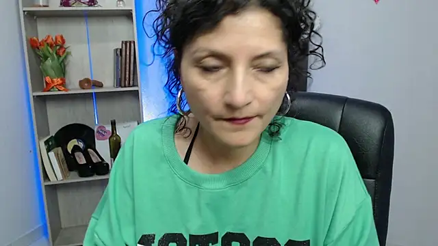 arianna ros3 online show from 03/04/25, 06:50