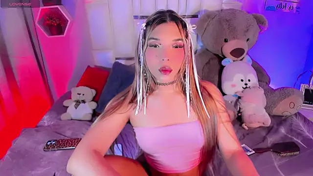 Aileen 18 online show from 04/04/26, 07:06