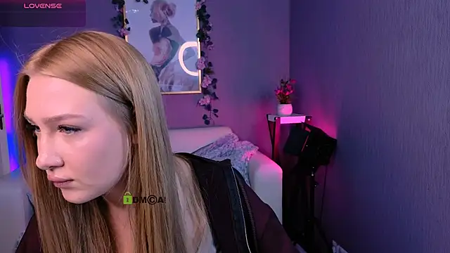 playful sophie online show from 10/17/25, 07:27