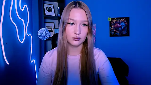 playful sophie online show from 11/30/25, 04:22