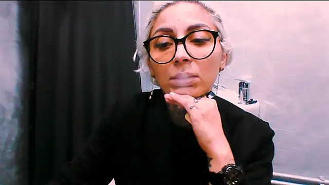 Lucky Deniz online show from 11/20/25, 03:23