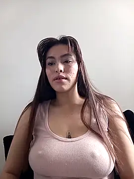 Snapshot of eriika_deep_ chatting on 09/18/25, 05:04 eriika deep online show from 09/18/25, 05:04