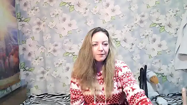 KattyLuuu online show from 10/25/25, 08:36