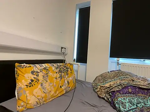 LavenderBuxton online show from 02/04/25, 01:06