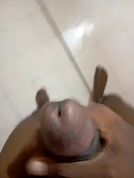 tharu111111 online show from 02/05/25, 09:29