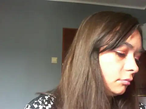 Snapshot of MeganGold chatting on 04/08/26, 06:24 MeganGold online show from 04/08/26, 06:24