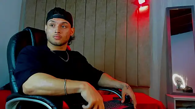 jeicob gagnon online show from 09/28/25, 05:35