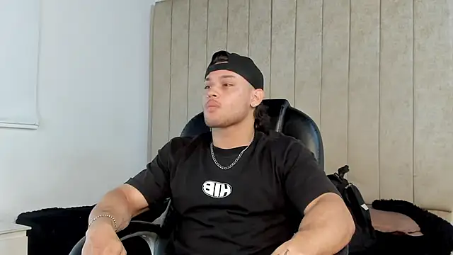 jeicob gagnon online show from 10/18/25, 05:54