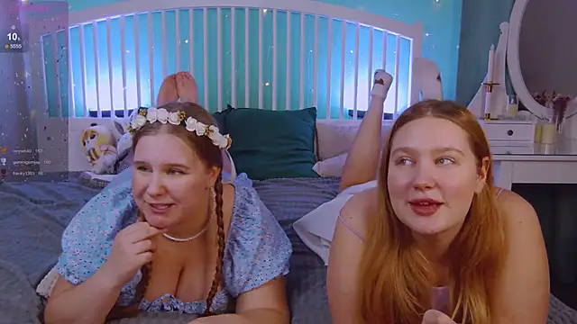 Snapshot of Ellie_Wellie chatting on 12/21/24, 04:36 Ellie Wellie online show from 12/21/24, 04:36