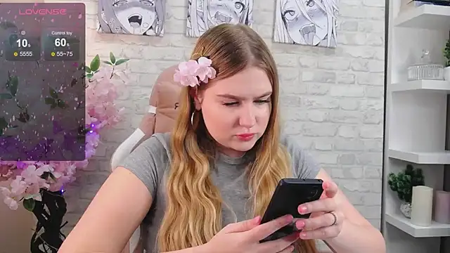 Snapshot of Ellie_Wellie chatting on 12/30/24, 01:58 Ellie Wellie online show from 12/30/24, 01:58